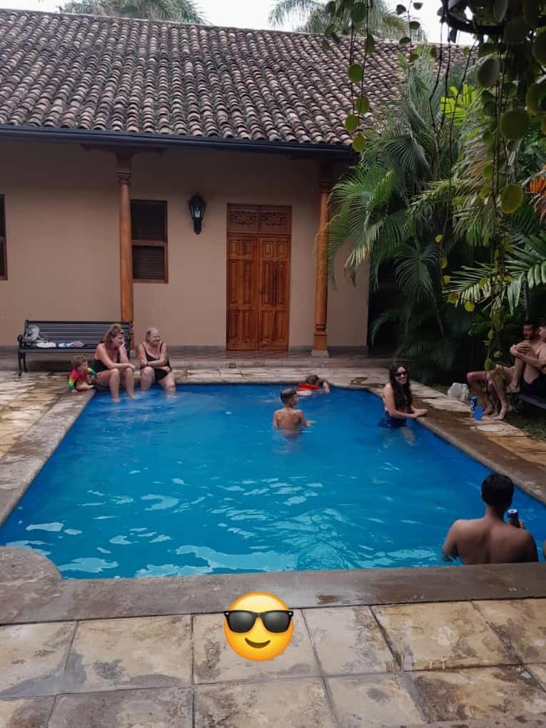 גרנאדה Hotel Colonial Victonella מראה חיצוני תמונה