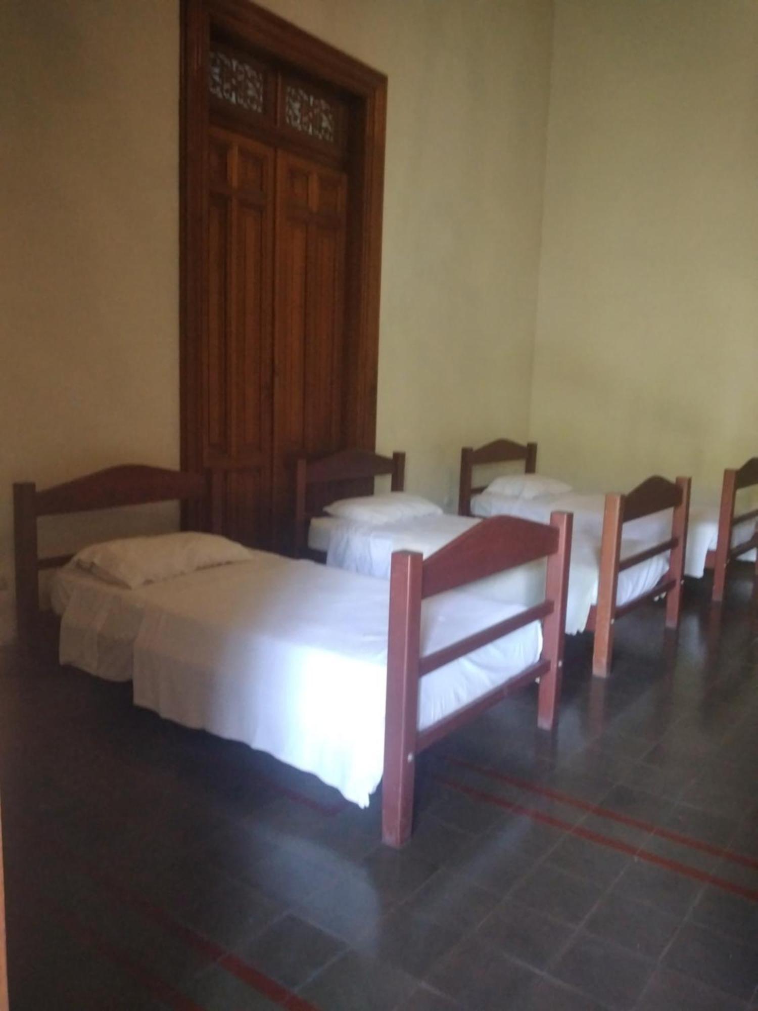 גרנאדה Hotel Colonial Victonella מראה חיצוני תמונה