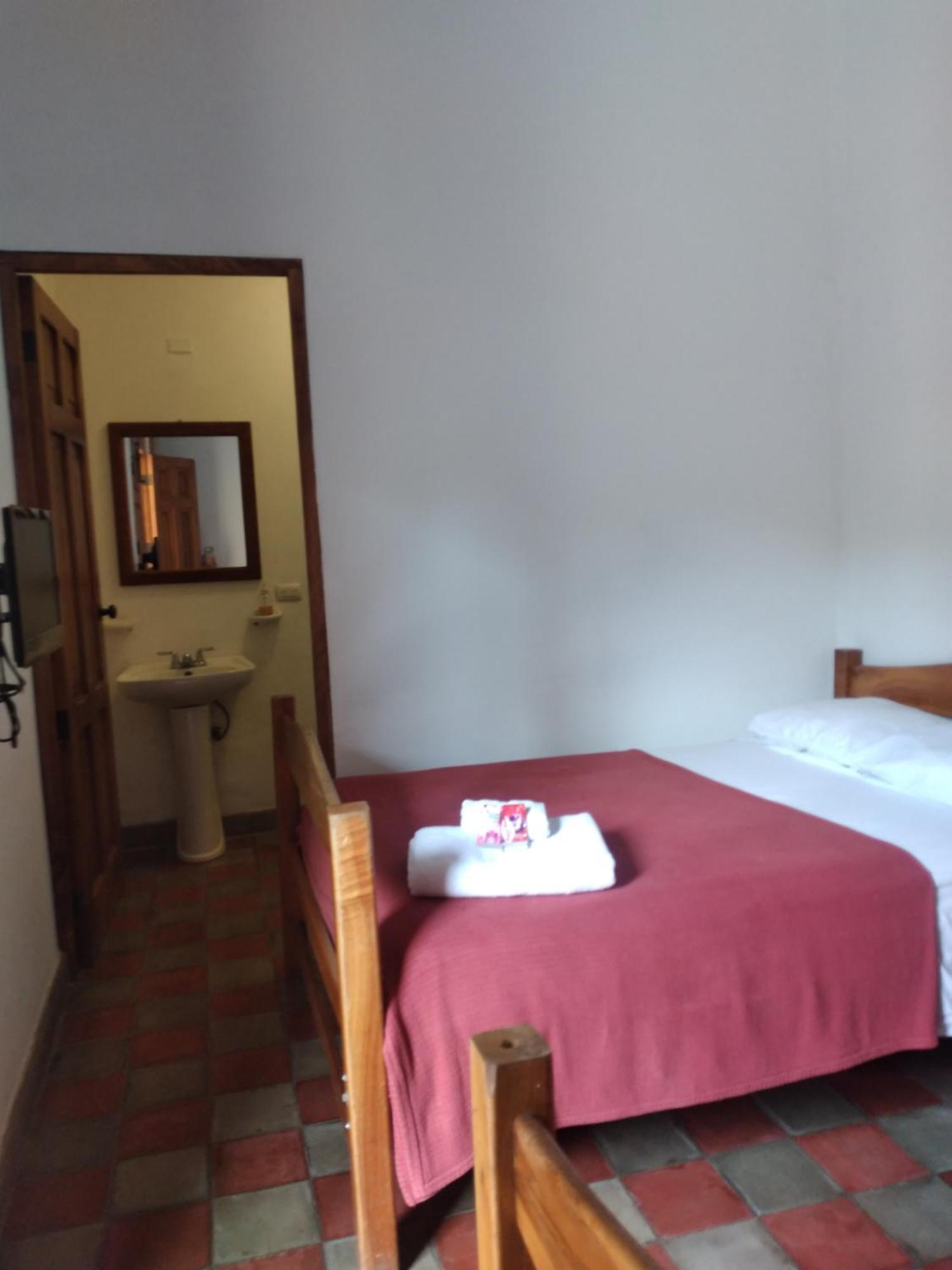גרנאדה Hotel Colonial Victonella מראה חיצוני תמונה