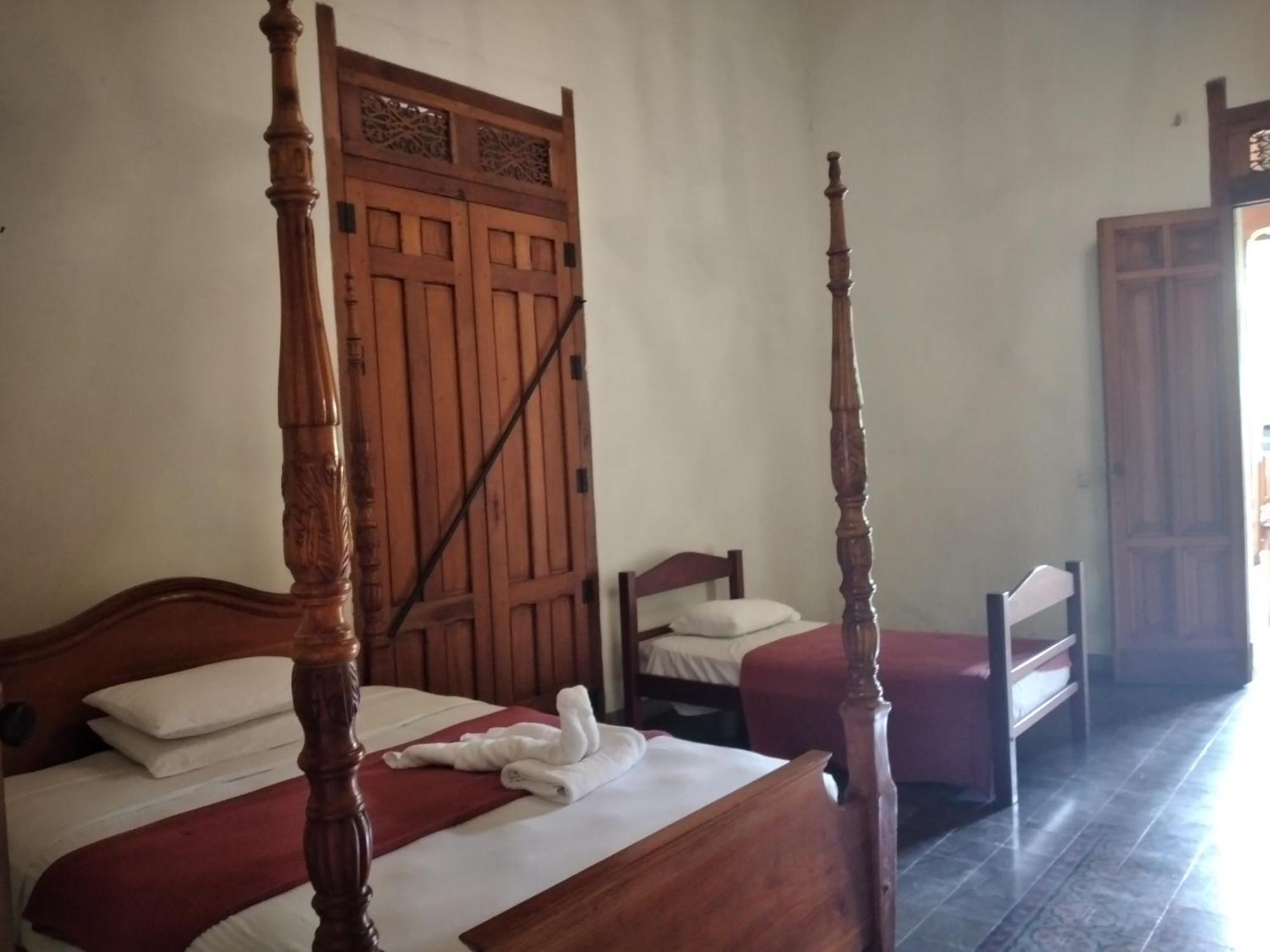 גרנאדה Hotel Colonial Victonella מראה חיצוני תמונה