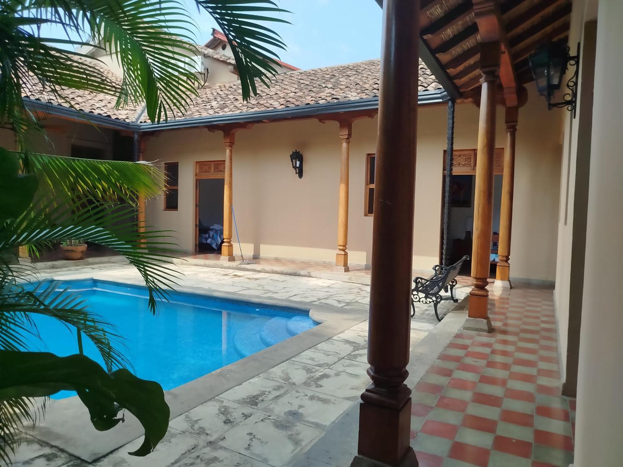 גרנאדה Hotel Colonial Victonella מראה חיצוני תמונה