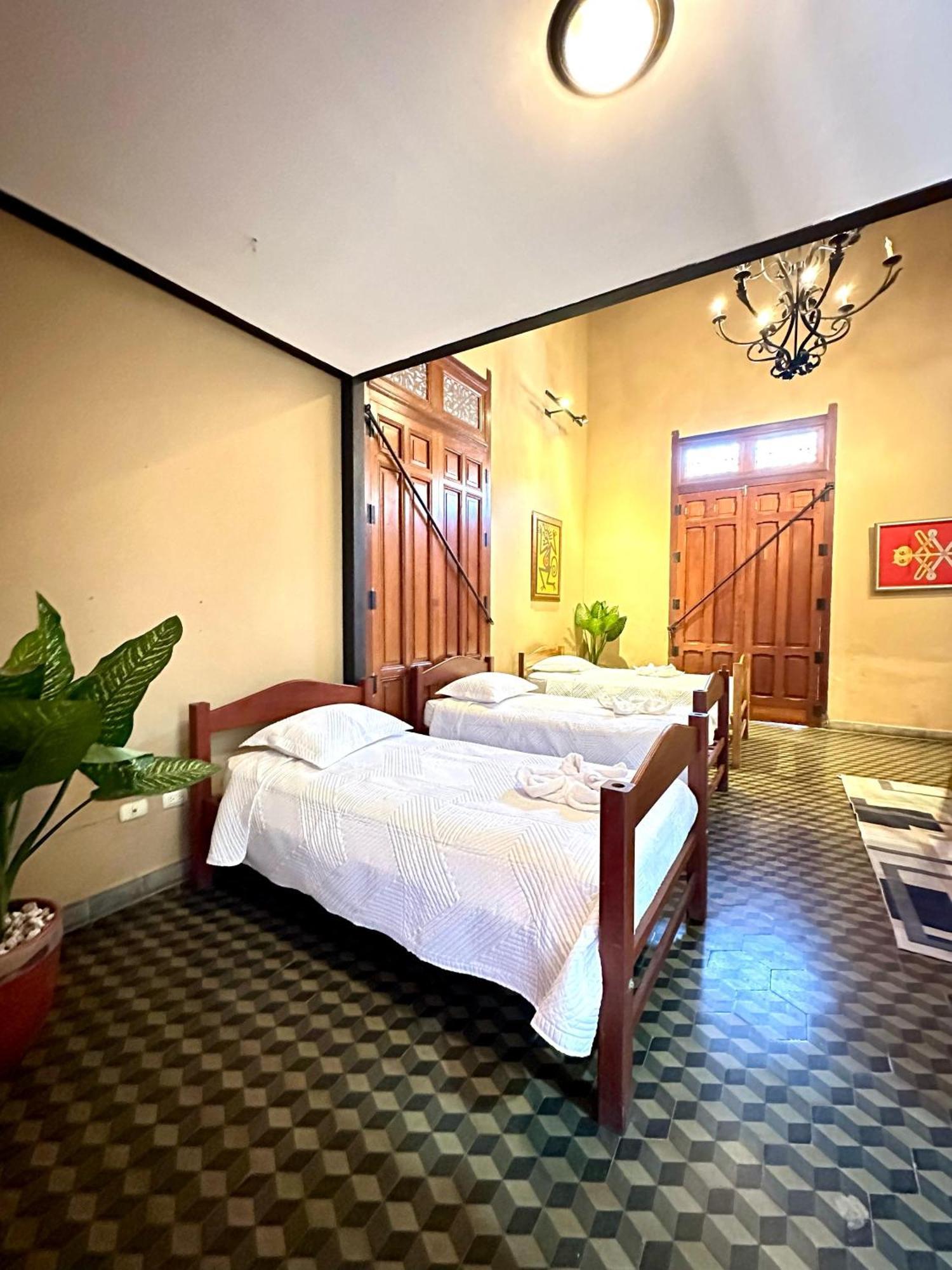גרנאדה Hotel Colonial Victonella מראה חיצוני תמונה